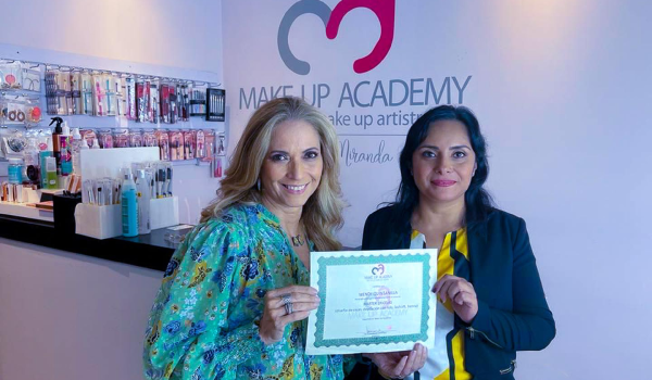 Make Up Academy Lisa